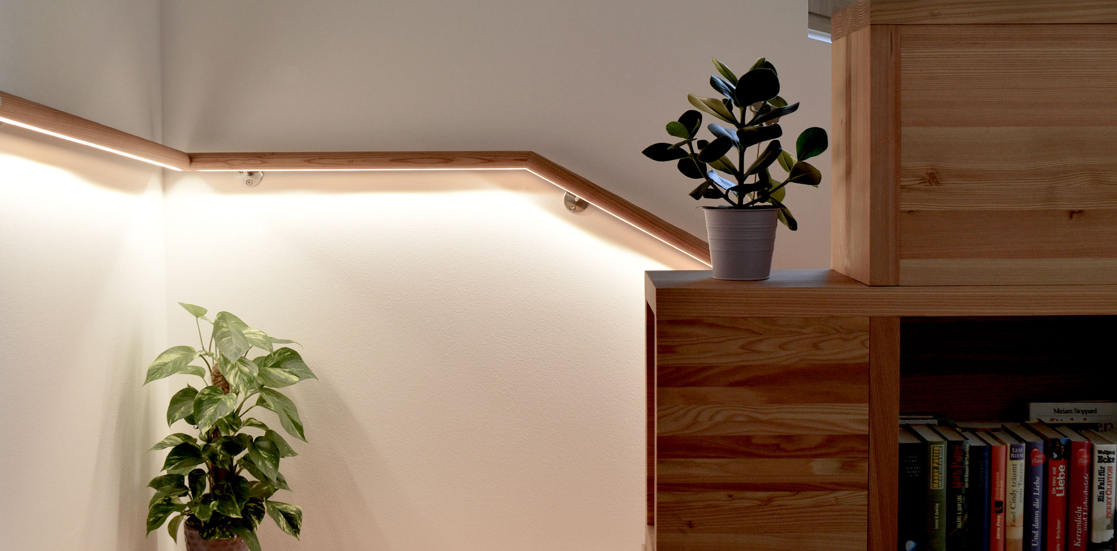 Header-21